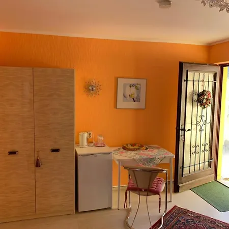 Pension Kunterbunt Guest house *